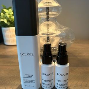 Lolavie perfecting leave in & glossing detangler spray